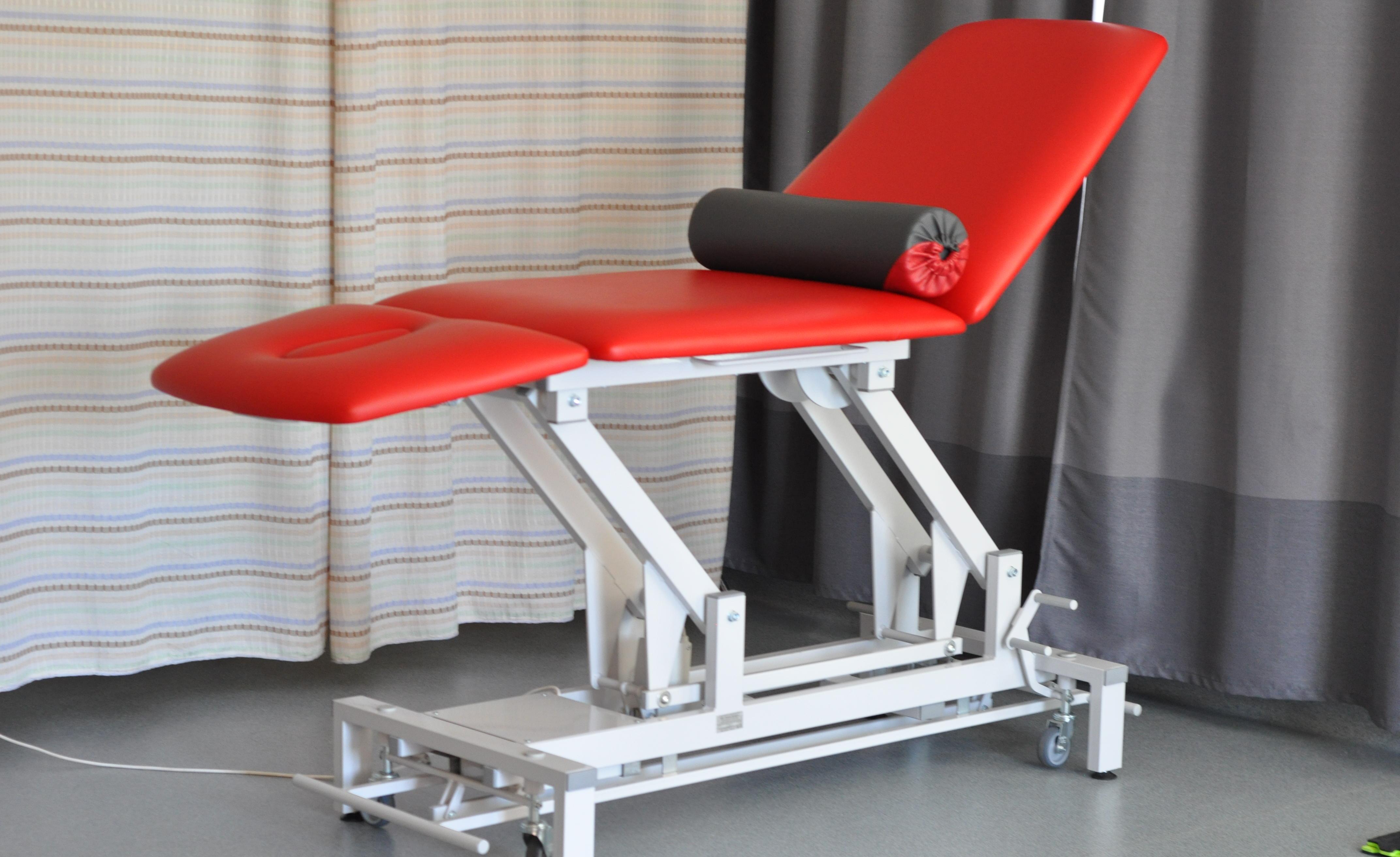 Кинезо-эксперт 3х-секционный стол массажный терапевтический